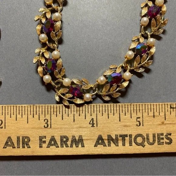 Vintage Linser red rhinestone pearl gold necklace earring set - Picture 2 of 7